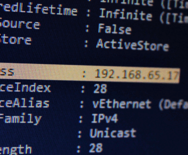 Shell console with a highlighted IP address.