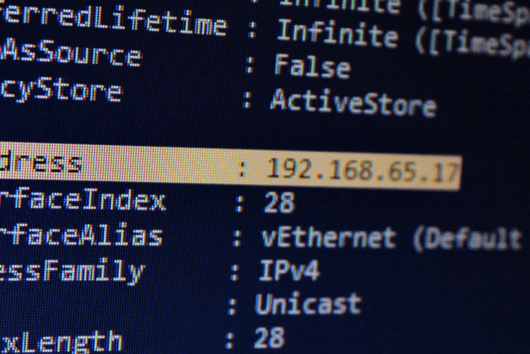 Shell console with a highlighted IP address.